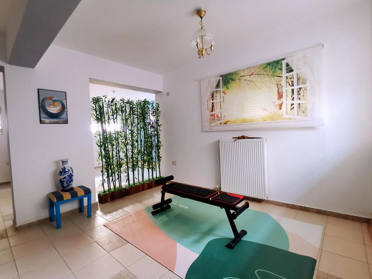 Sicci Villa Near The Airport & Sea Атина Екстериор снимка