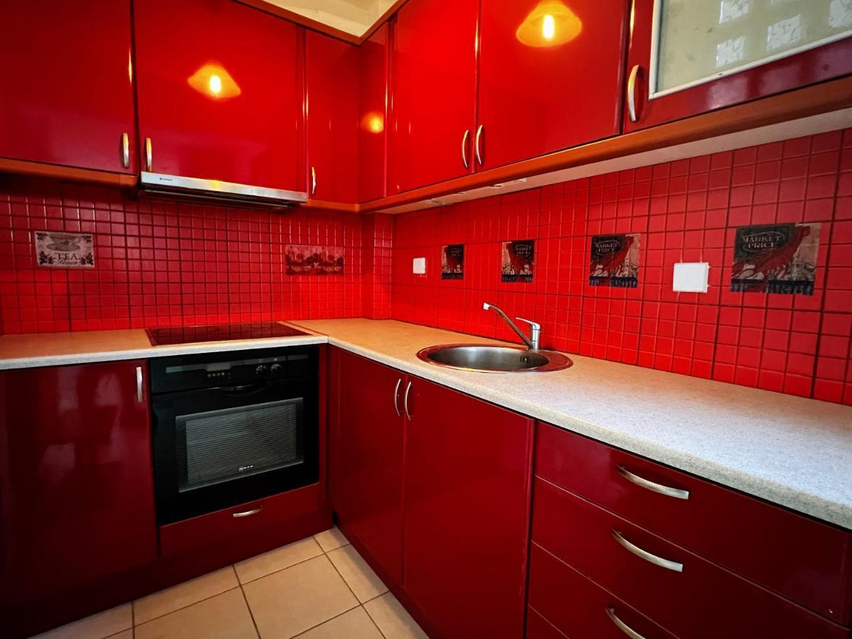 Sicci Villa Near The Airport & Sea Атина Екстериор снимка