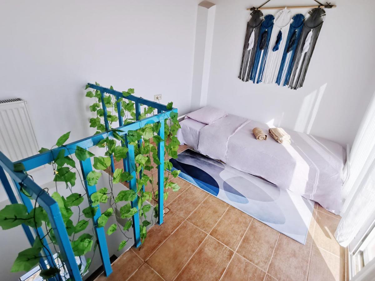 Sicci Villa Near The Airport & Sea Атина Екстериор снимка