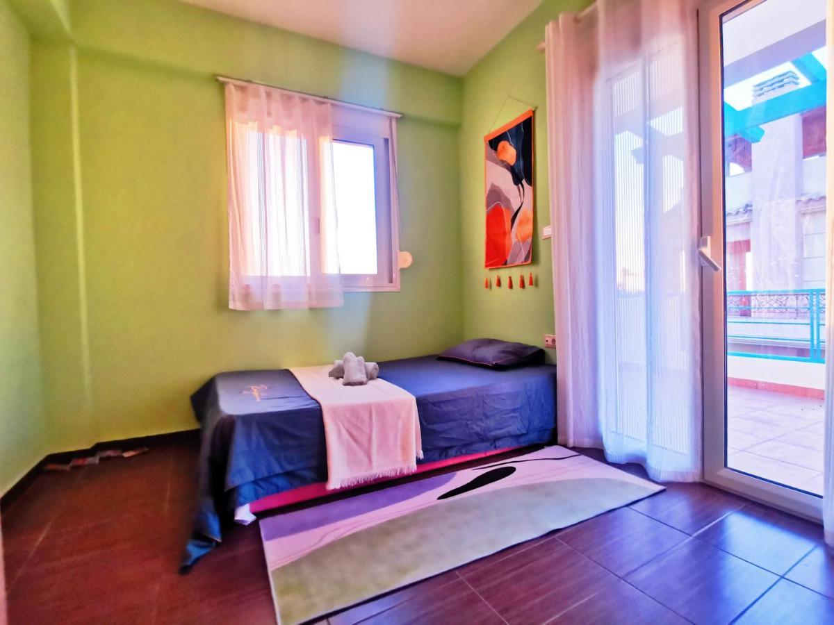 Sicci Villa Near The Airport & Sea Атина Екстериор снимка